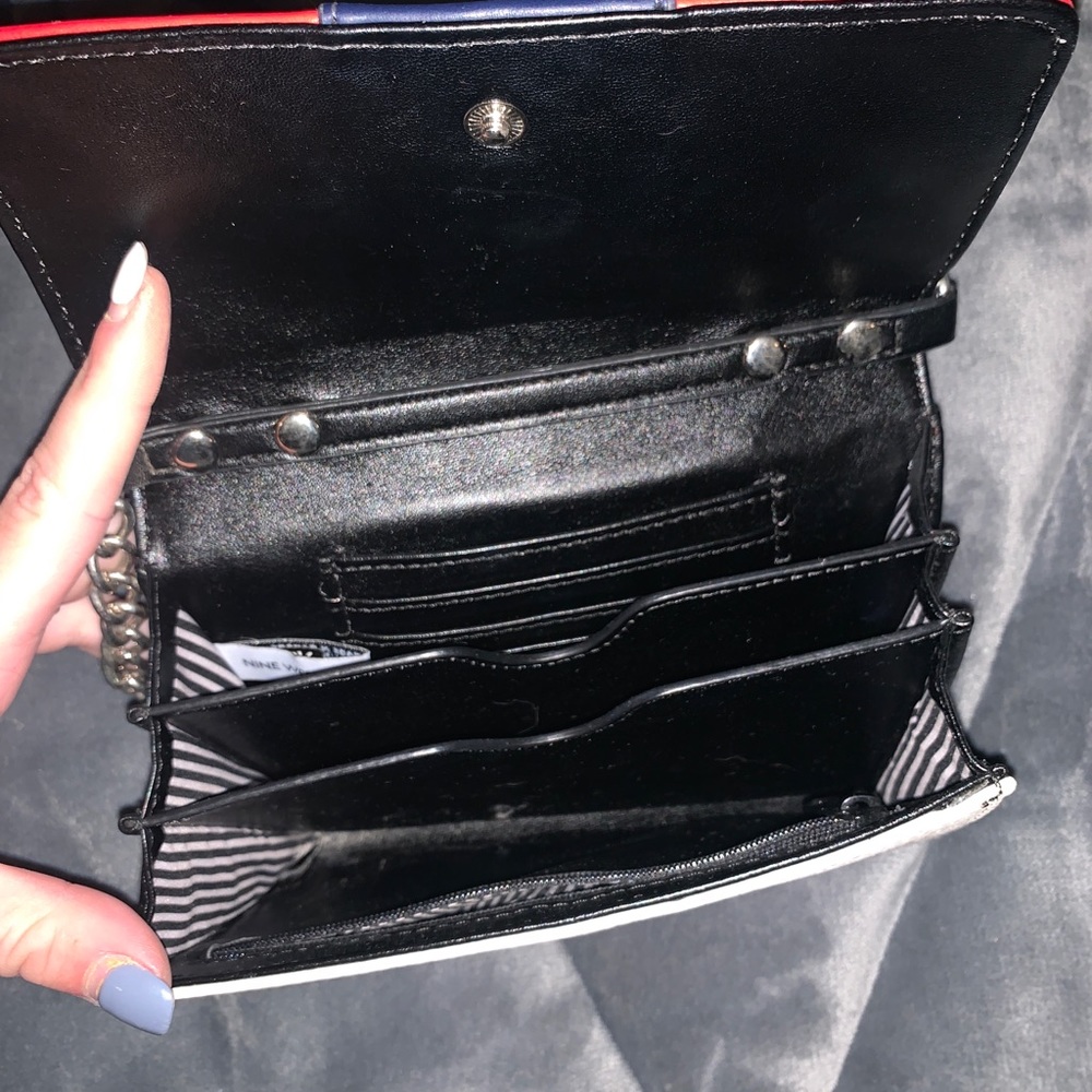 Purse - Picture 2 of 3